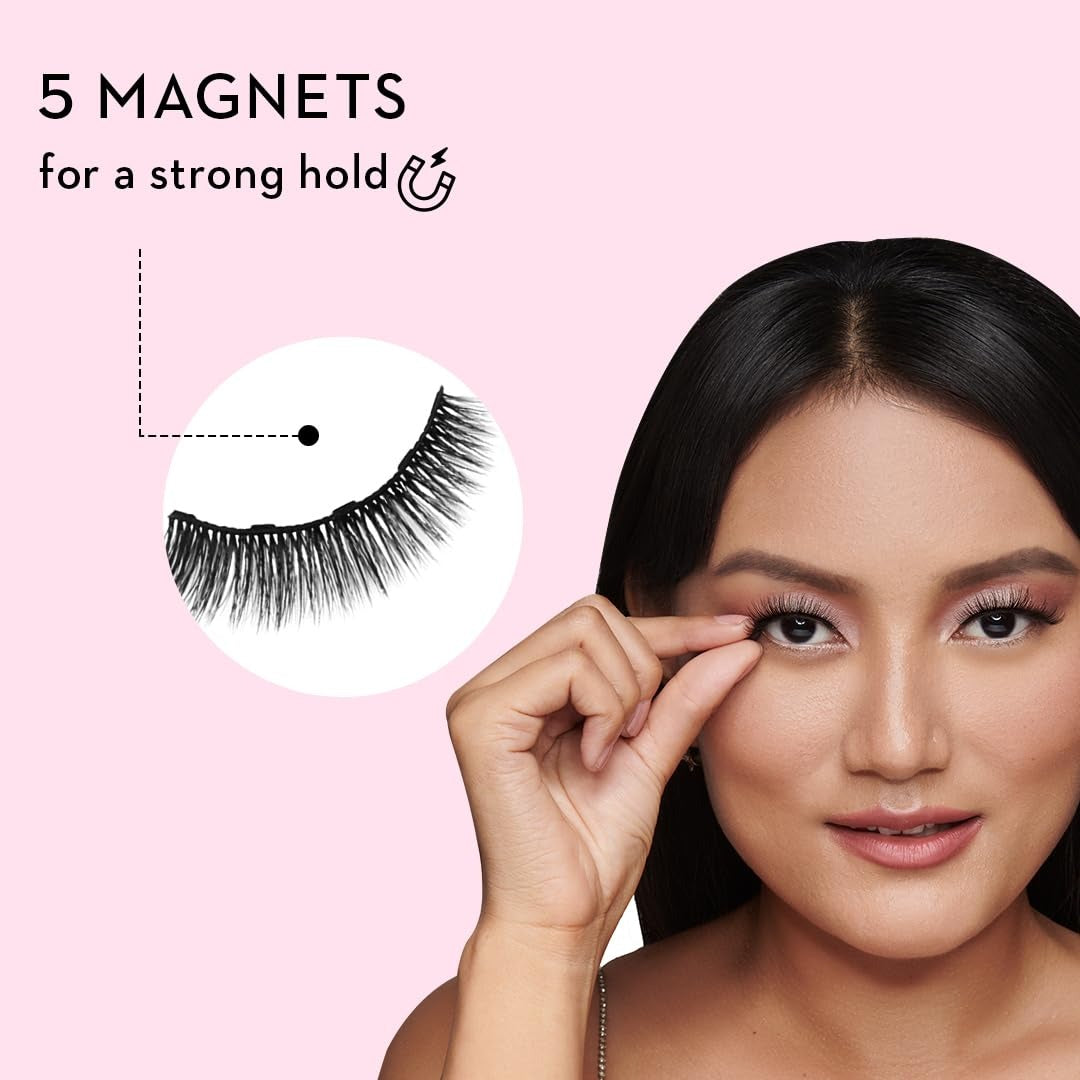 SUGAR Cosmetics Maximeyes Drama Magnetic Eyelashes & Eyeliner Powder - 01 Genuine